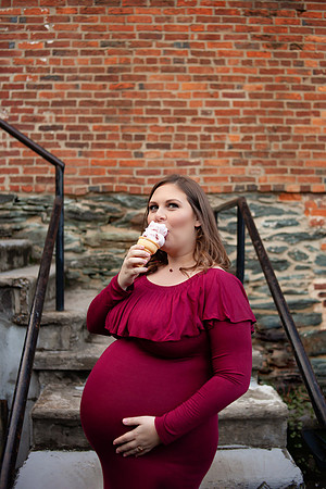 Maternity- Ice Cream- Harpers Ferry